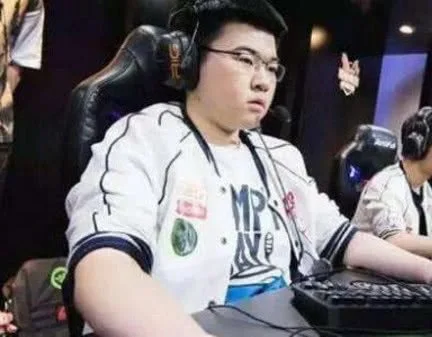 绝地求生骨灰级玩家长竟然高达6万多个小时
