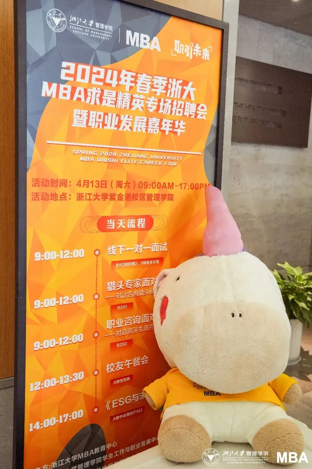 深度剖析和平精英辅助发卡网：对游戏生态与法律伦理的影响及辅助工具的多样化选择