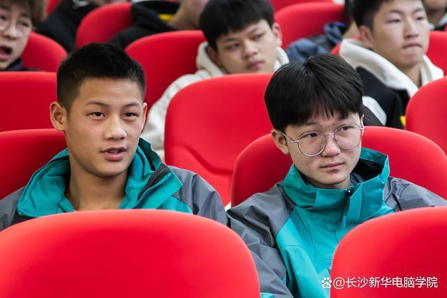 DNF 脚本卡盟竟让玩家陷入两难困境，你还敢用吗？